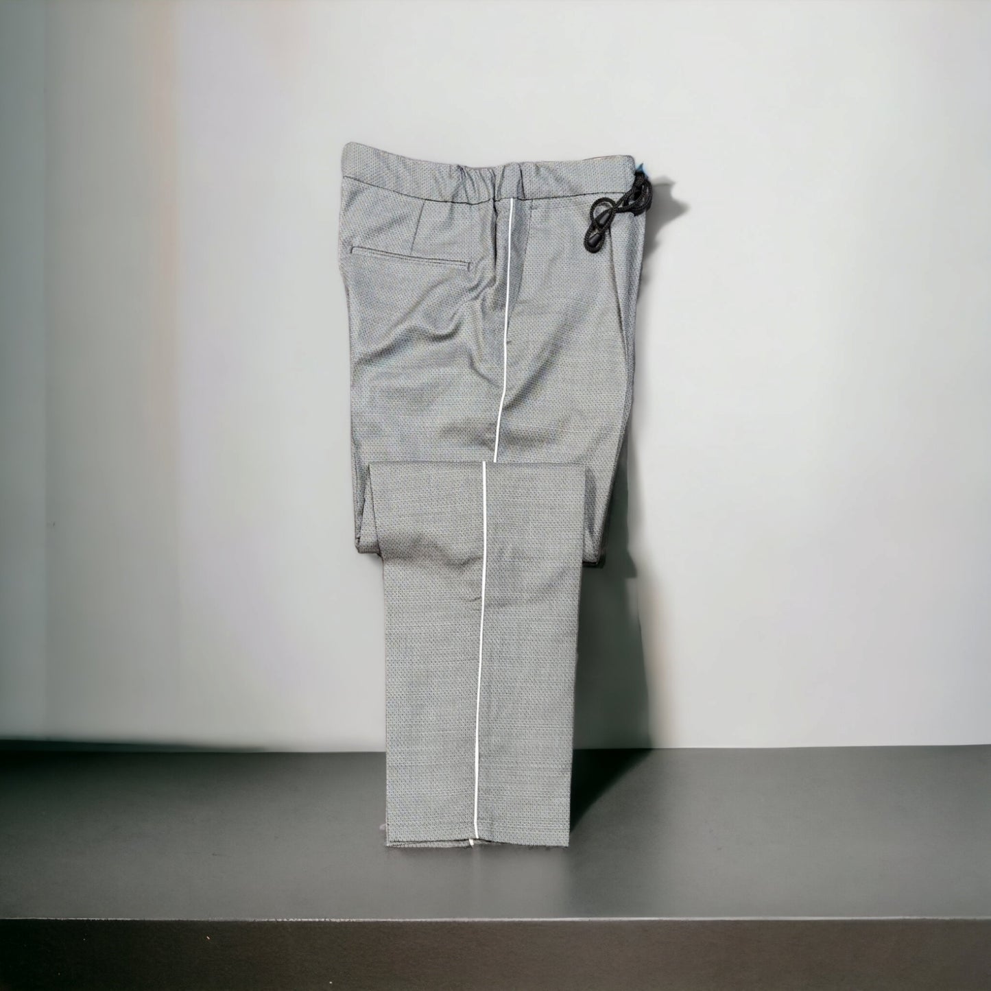 Pantalon cu siret