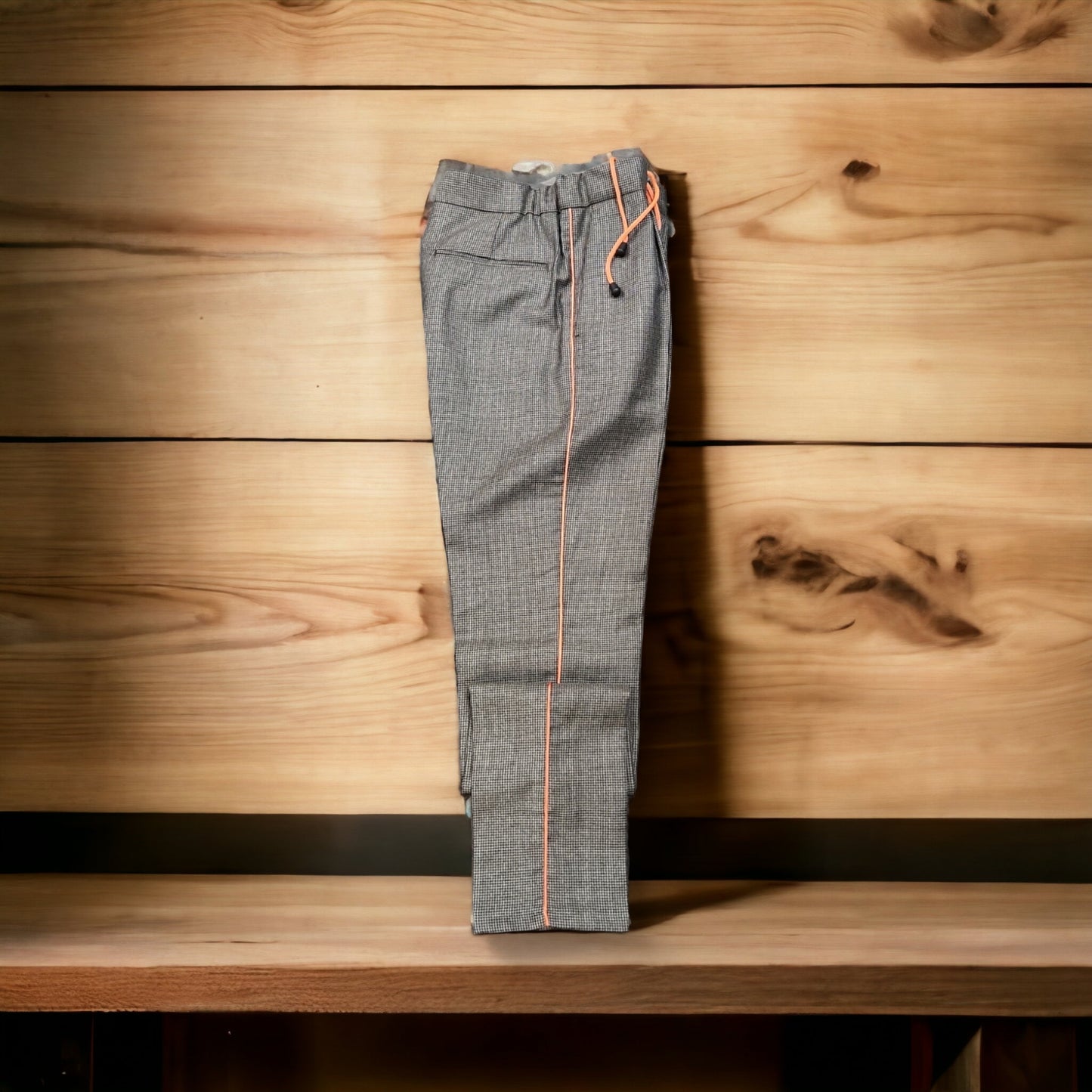Pantalon cu siret