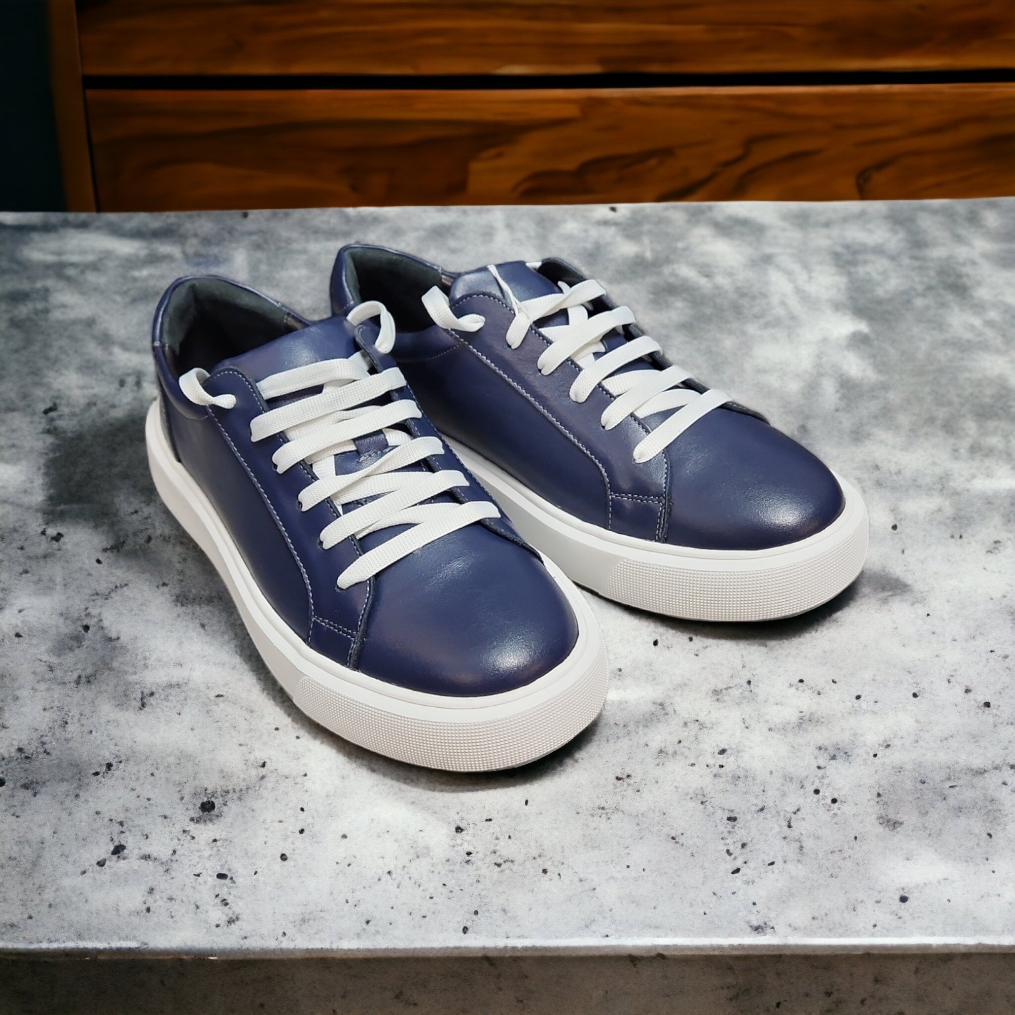 Sneaker blue din piele naturala